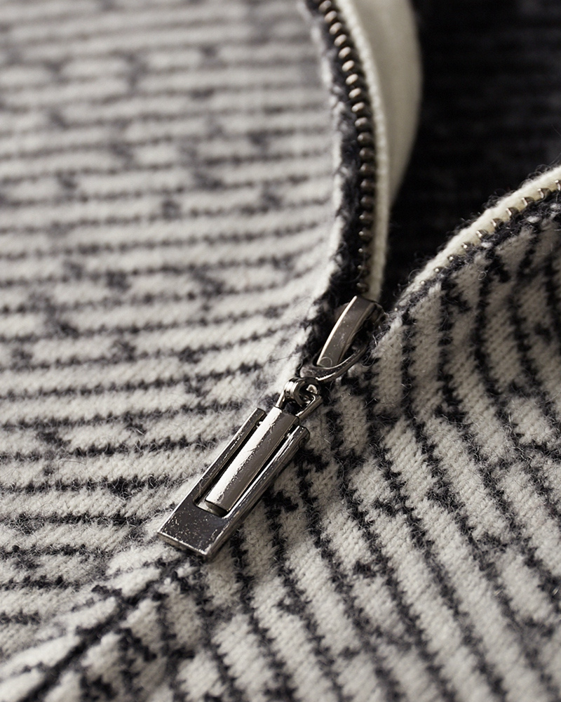 MERINO JACQUARD ZIP VEST
