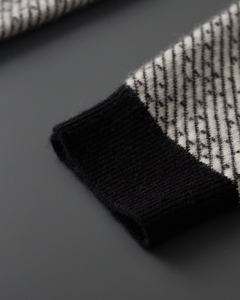 MERINO JACQUARD ZIP VEST
