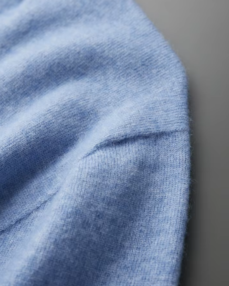 CASHMERE MOCK NECK ESSENTIAL TEE