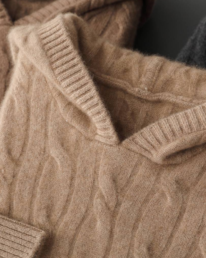 CASHMERE CABLE KNIT HOODIE